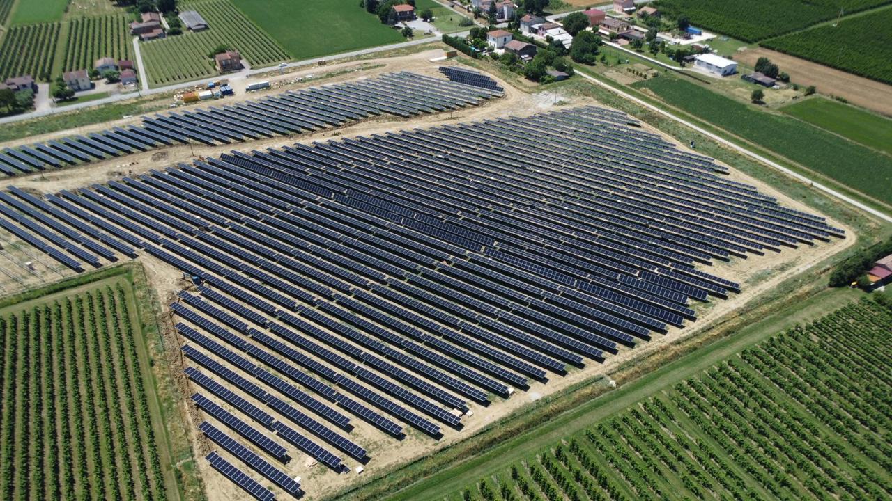 Greenbuddies dokončili solární elektrárnu v Itálii o výkonu 5,29 MWp
